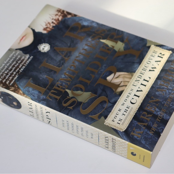 EUC Paperback Book - Liar, Temptress, Soldier, Spy by Karen Abbott - Picture 2 of 4